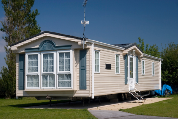 Mobile home gutter