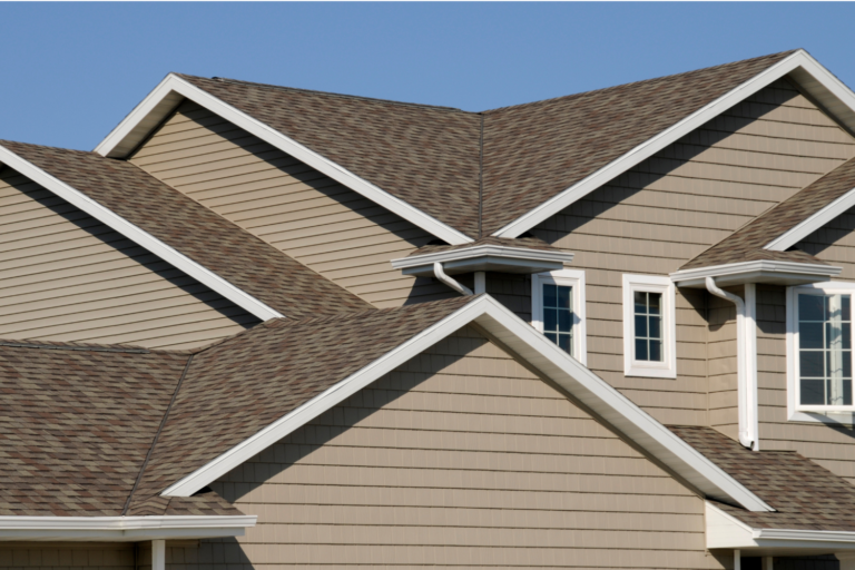 The Vinyl Siding Choices Oxford Homeowners Regret After One Florida Summer