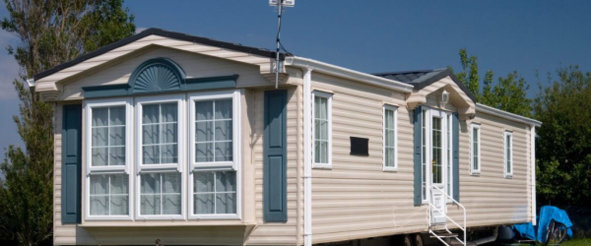 Mobile home gutter