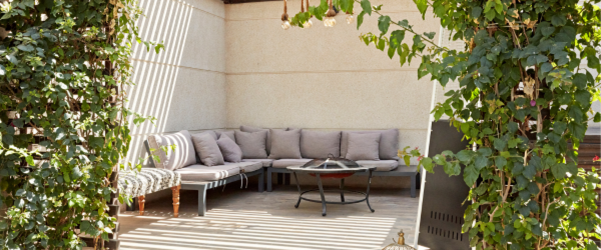 Why Mount Dora and Eustis Homeowners Are Enclosing Their Porches and Patios